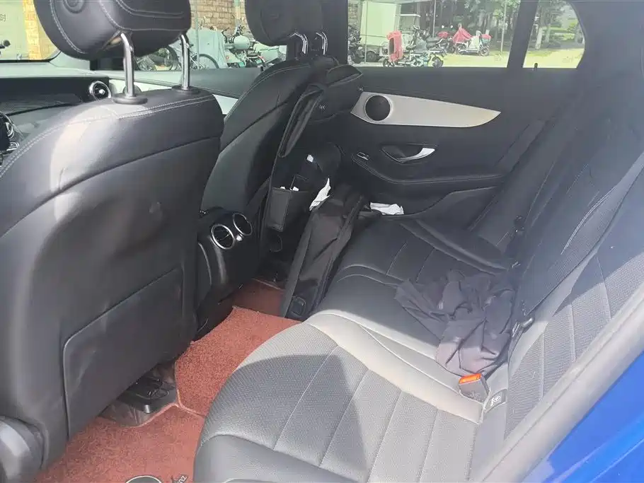 Mercedes-Benz GLC Coupe 2022 GLC 260 4MATIC Coupe SUV фото 11