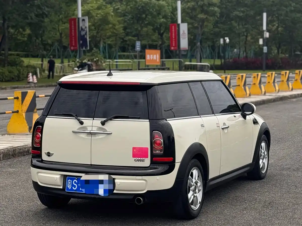 MINI CLUBMAN 2013 2013 1.6L COOPER Bond Street