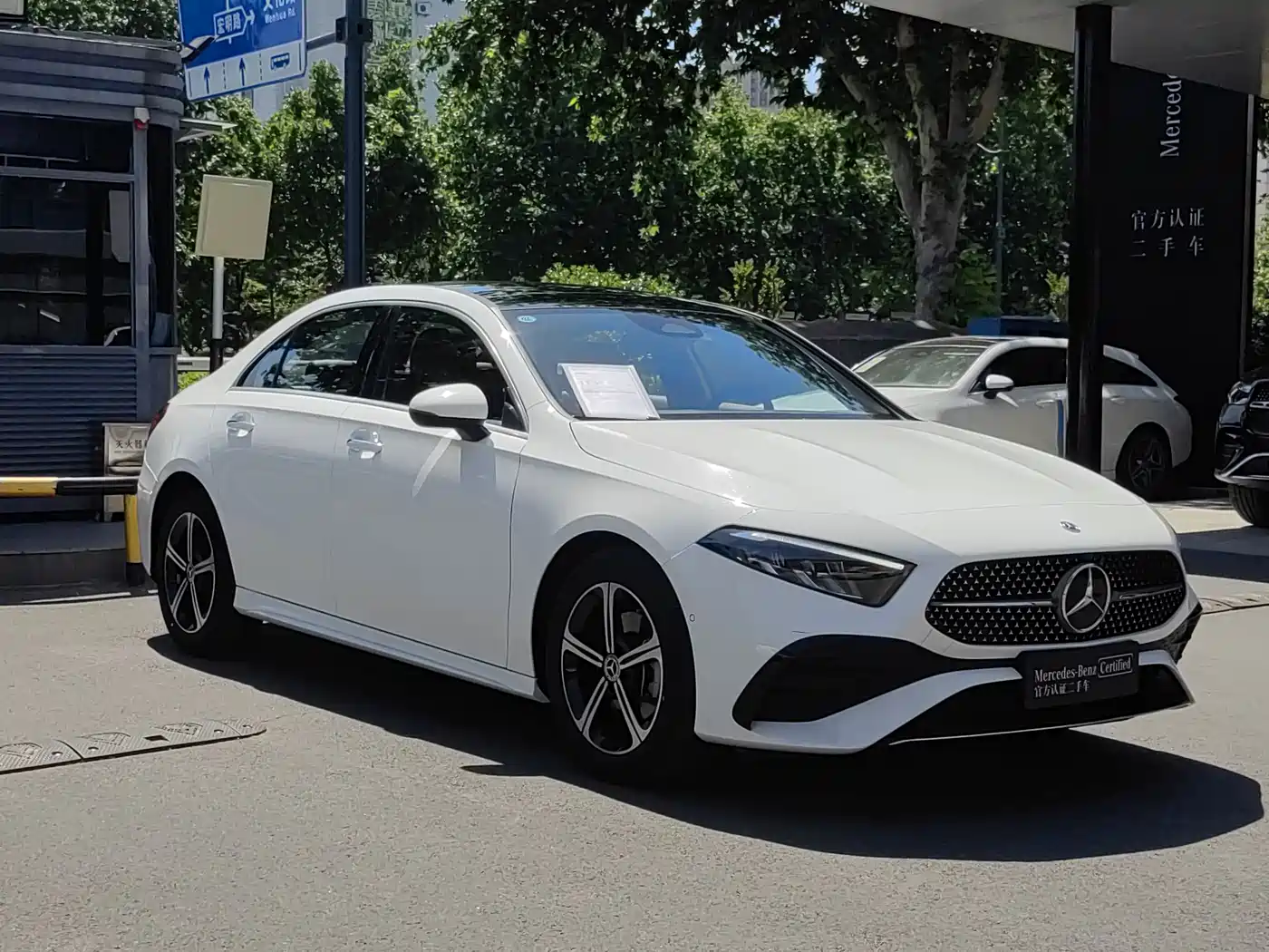 Mercedes-Benz A-Class 2023 A 200 L Fashion фото 2