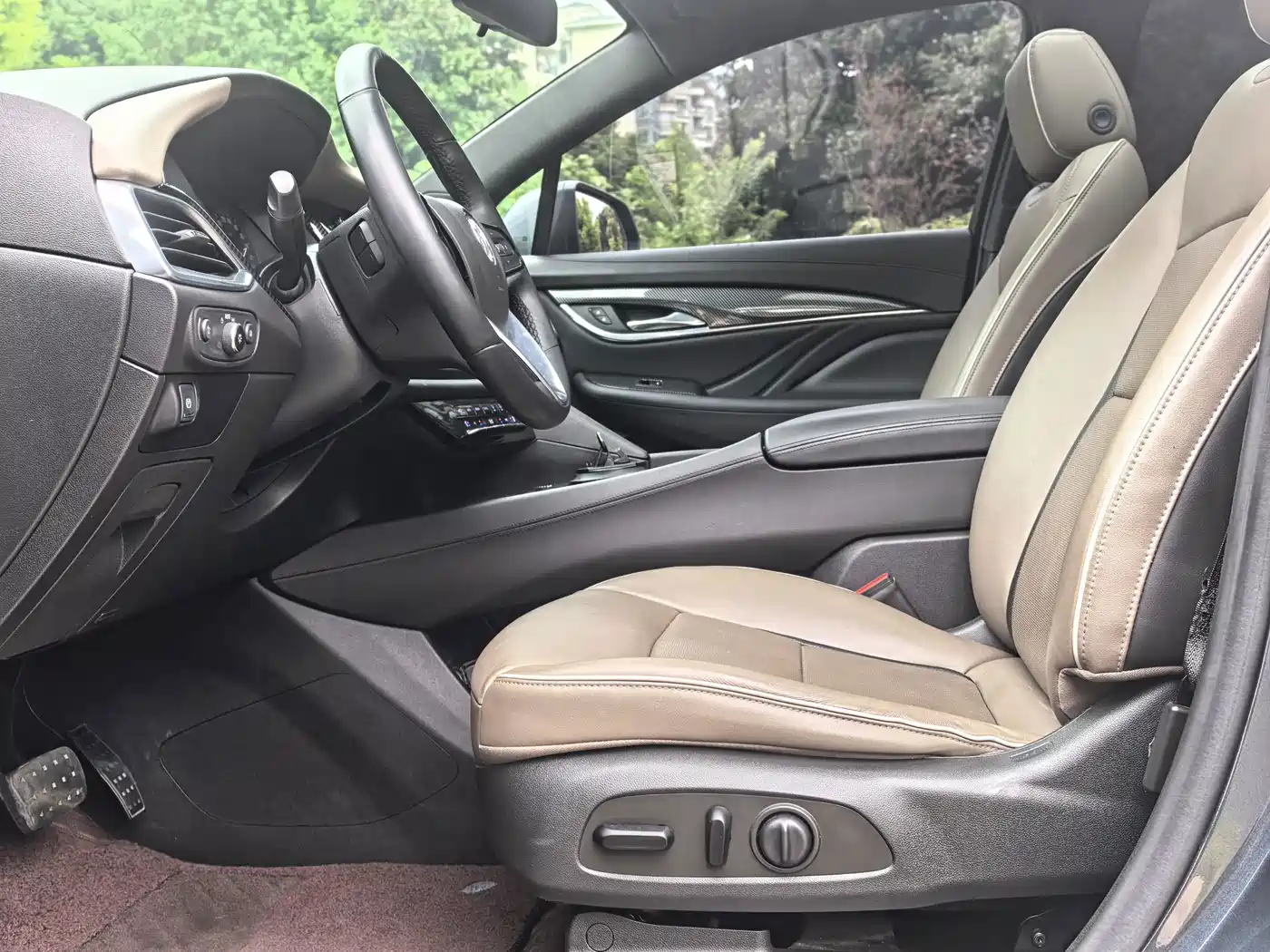 صورة 10 - Buick Enclave
