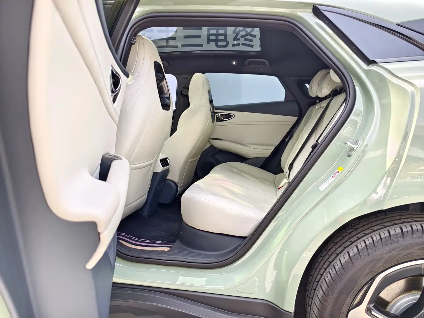 BYD Seal 06GT 2025 605 Heatwave Edition фото 8