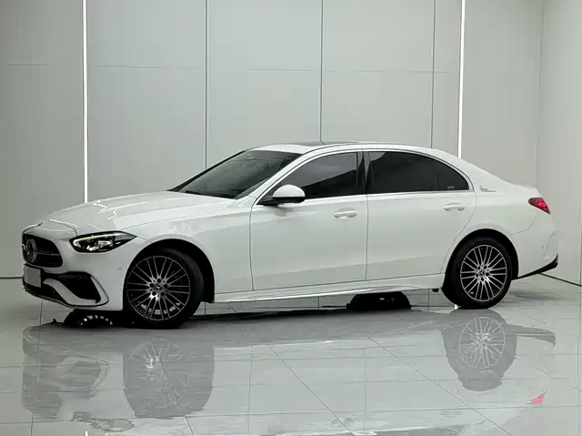 Mercedes-Benz C-Class 2022