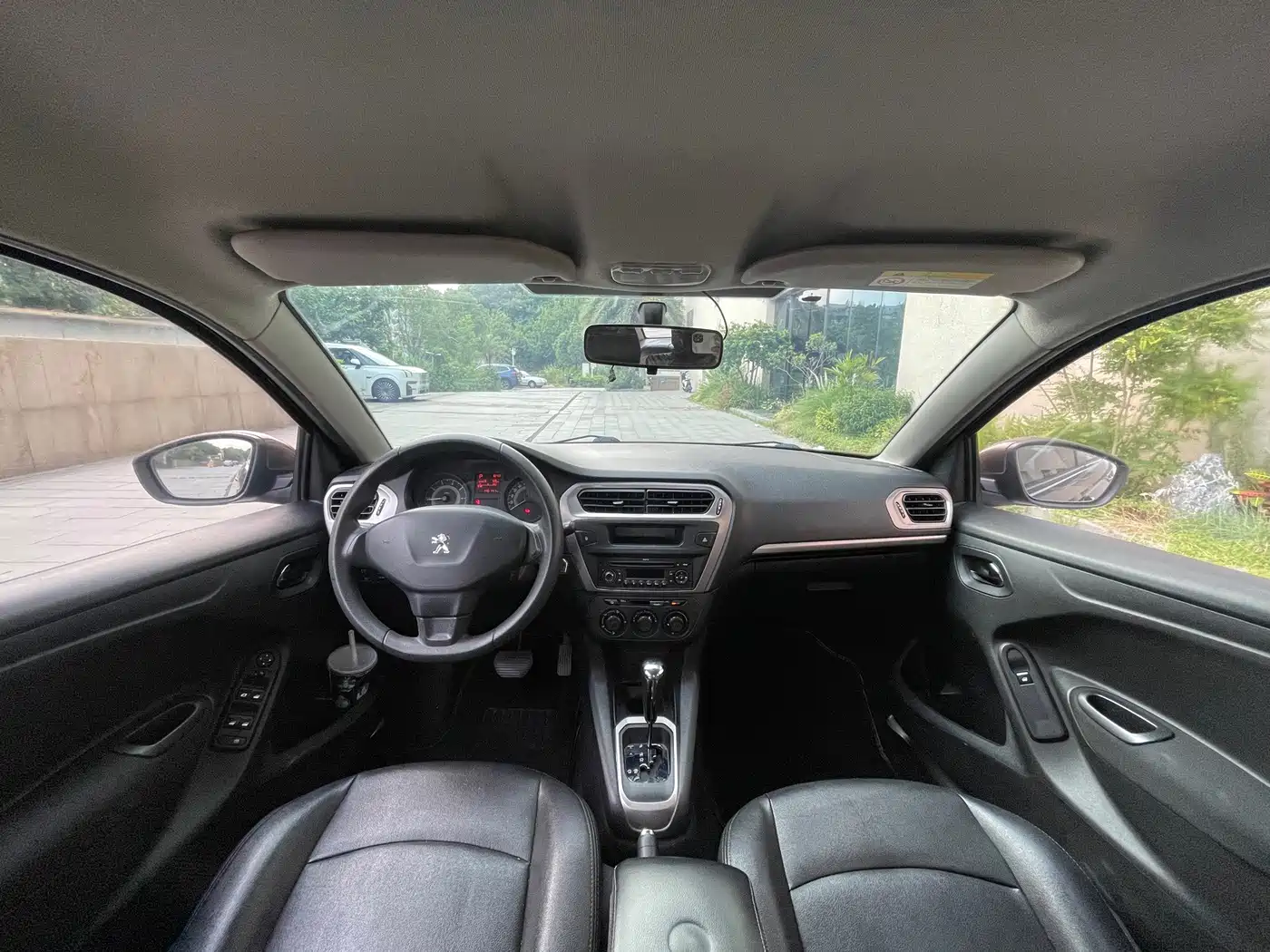 Peugeot 301 2014 2014 1.6L Automatic Comfort Edition