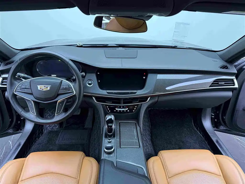 Фото 16 - Cadillac CT6