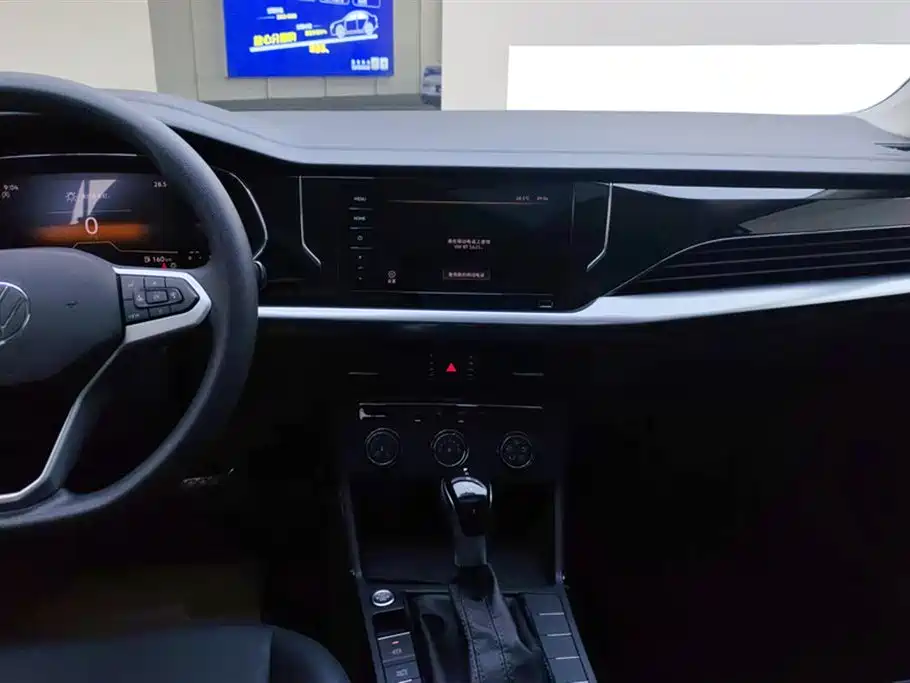 Volkswagen Passat 2024 280TSI Business Edition фото 13