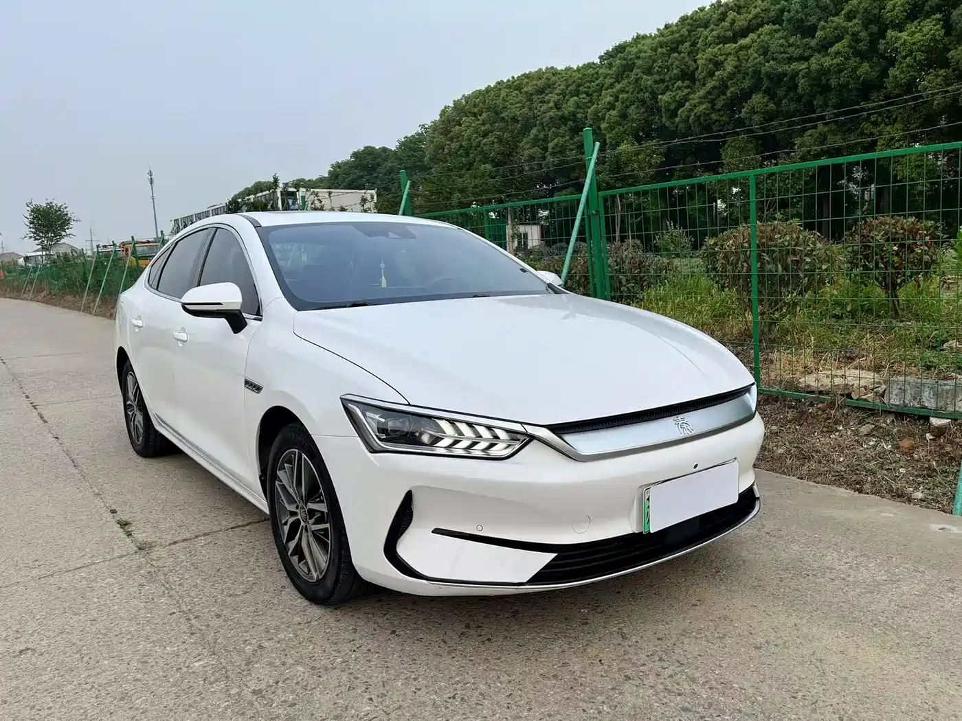 BYD Qin PLUS 2021 EV 500KM Premium Model фото 2