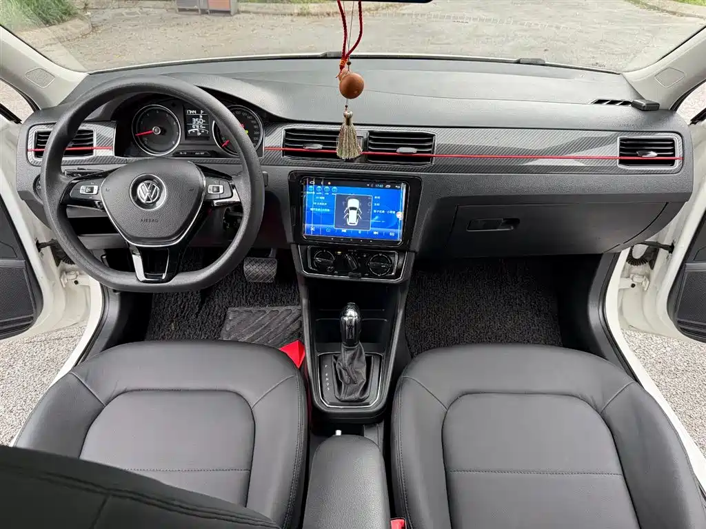 Volkswagen Santana 2017 Gran Santana 1.6L Auto Luxury фото 14