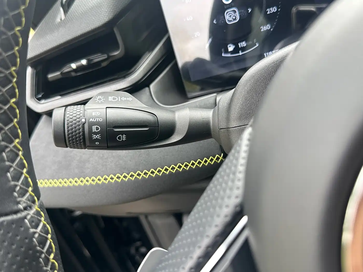 Lynk & Co 03 2023 2.0TD DCT Power Halo фото 19
