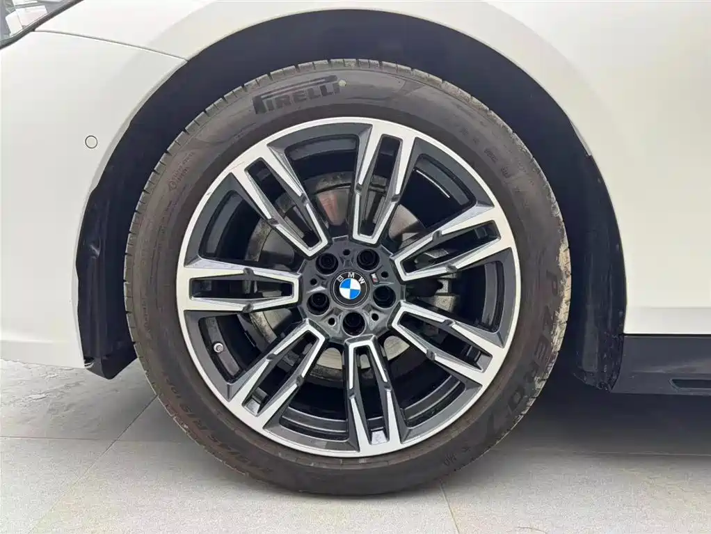 BMW 5 Series (Import) 2024 Model 525i M Sport Package фото 18