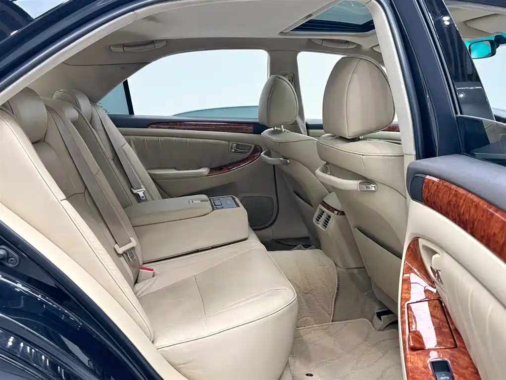 Toyota Crown 2009 2.5L Royal Special Enhanced Edition фото 13