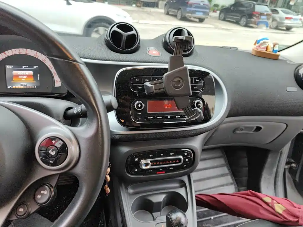 smart forfour 2018 2018 1.0L 52kW Passion Edition