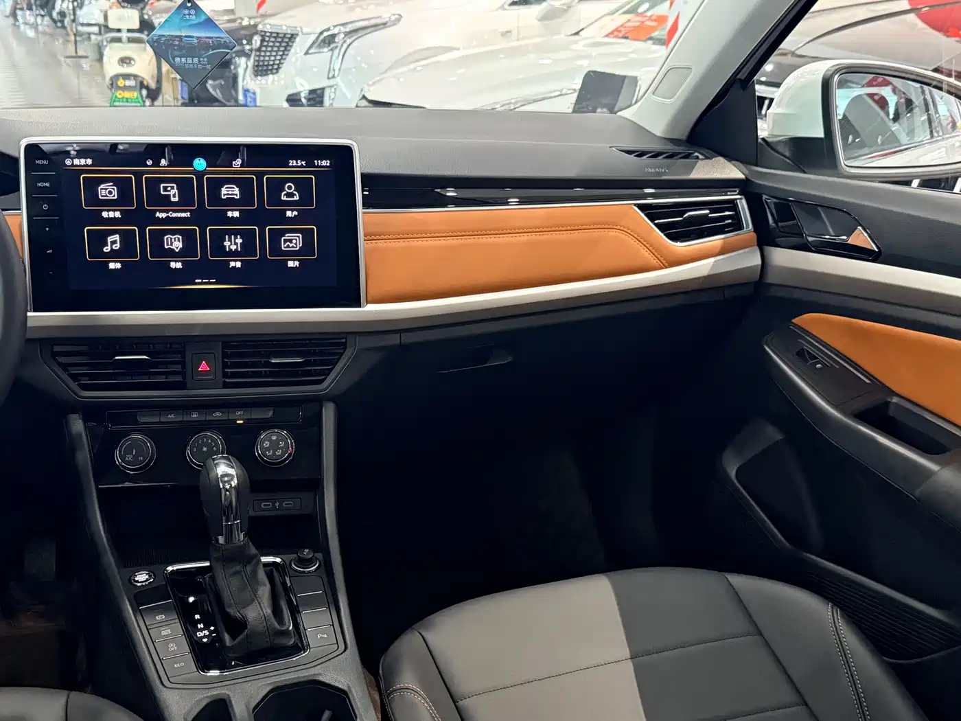 Volkswagen Bora 2024 280TSI DSG Comfort Ride Edition фото 17