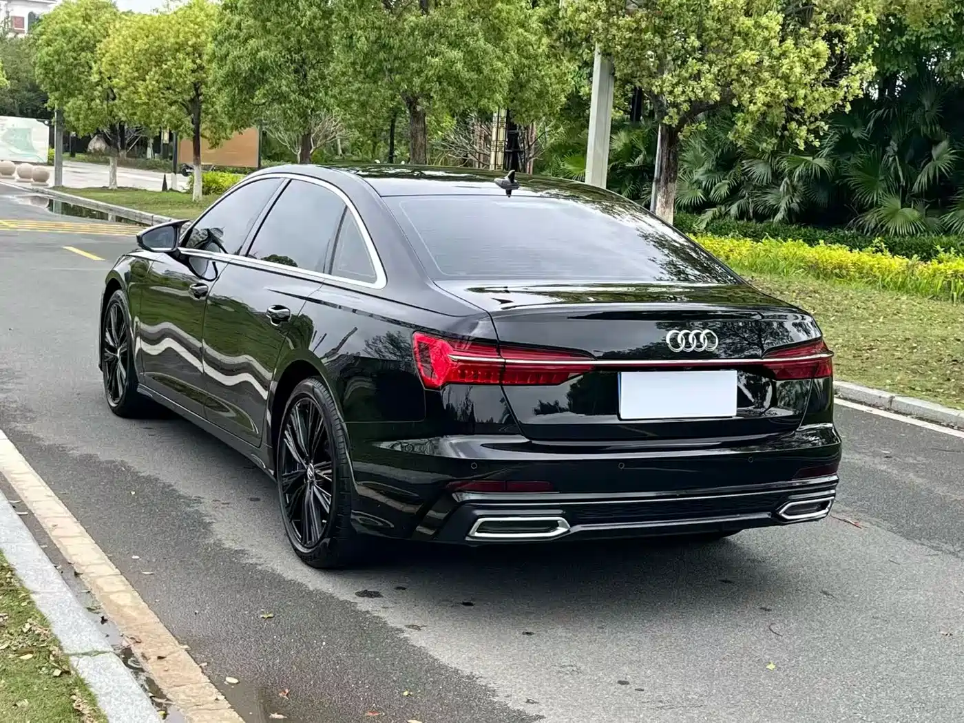 Audi A6L 2021 45 TFSI quattro Exclusive Sport фото 7
