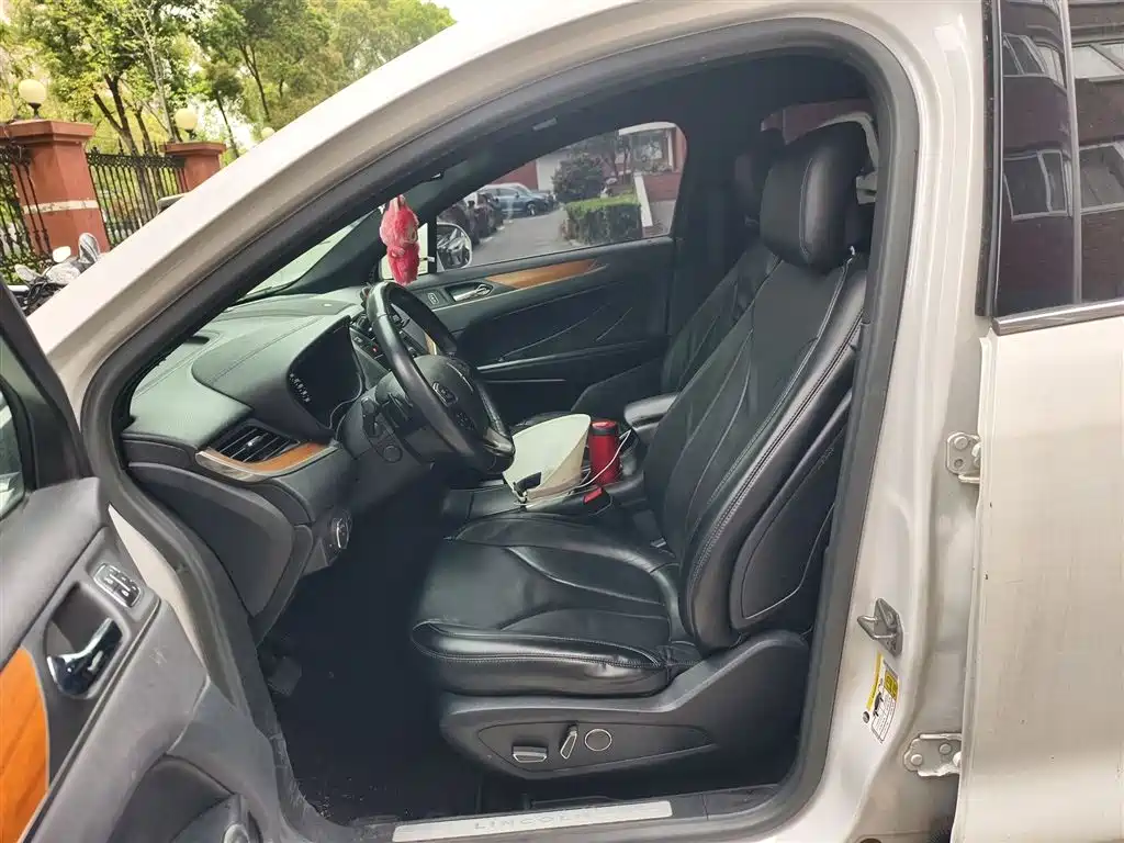 Lincoln MKC 2018 2017 2.0T 4WD Elegance Edition
