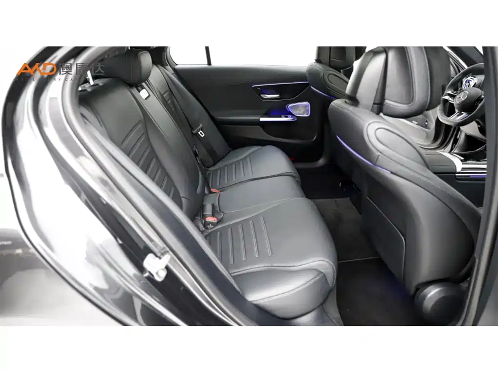 Mercedes-Benz C-Class 2025 C 260 L Sport Edition фото 8