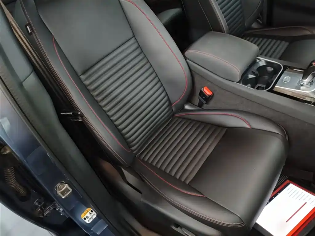 Land Rover Discovery Sport 2023 249PS R-Dynamic S Performance Version фото 25
