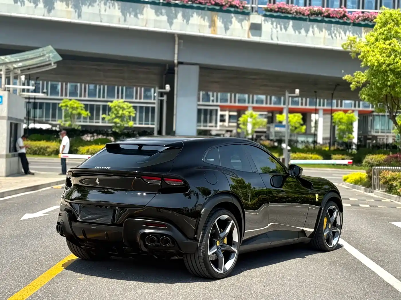Ferrari Purosangue 2025 2023 6.5L V12