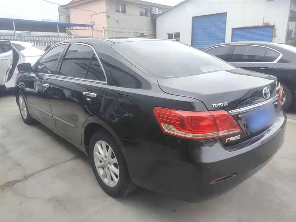 Toyota Camry 2013 200G Classic Luxury Edition фото 5