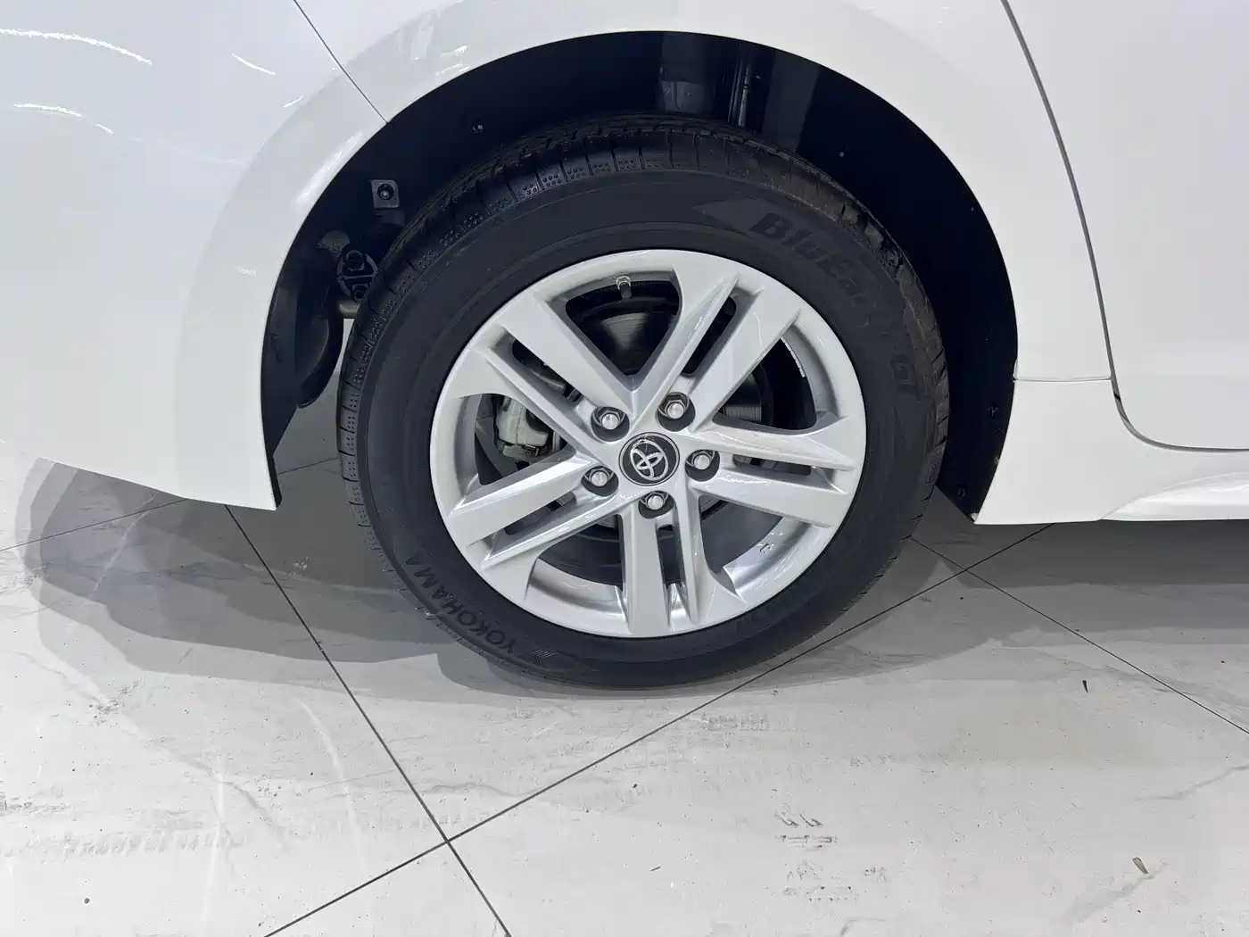 Toyota Levin 2021 Dual Engine 1.8H E-CVT Luxury Edition фото 18