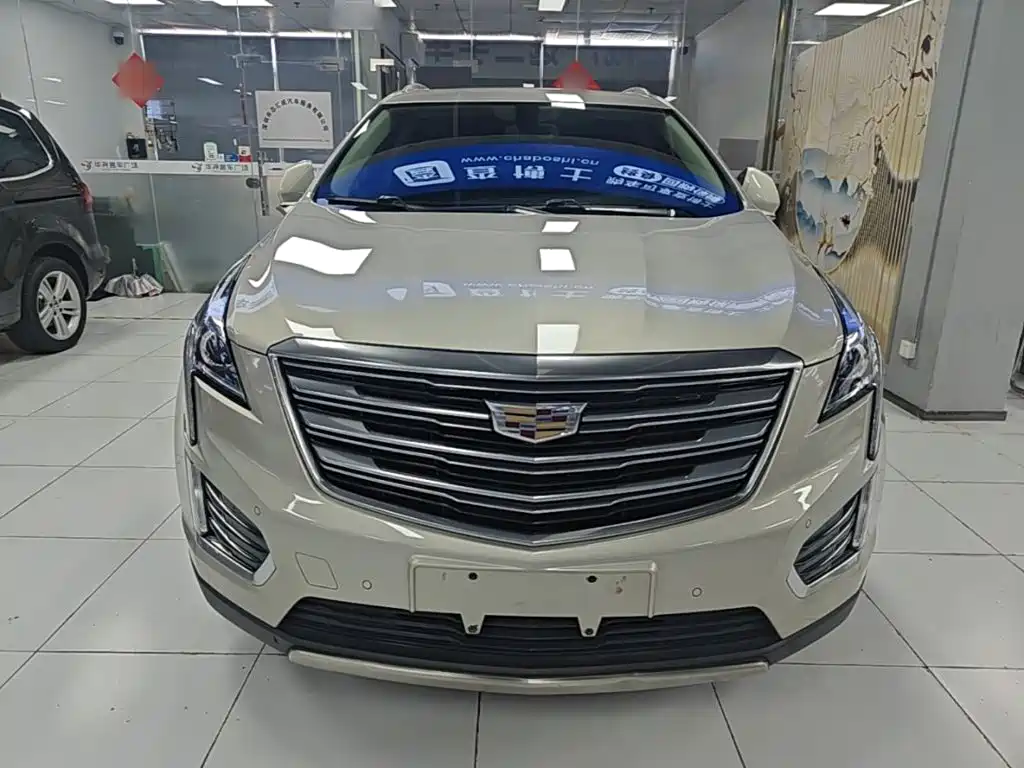 Cadillac XT5 2016 2016 25T Luxury Model