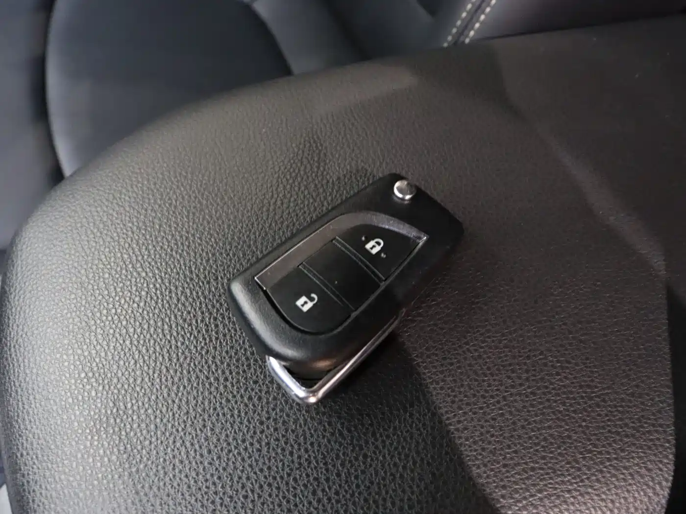 Toyota RAV4 Rongfang 2023 2.0L CVT 2WD Urban Edition фото 13