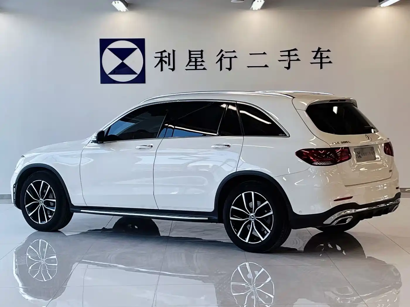 Mercedes-Benz GLC 2021 GLC 300 L 4MATIC Sporty фото 5