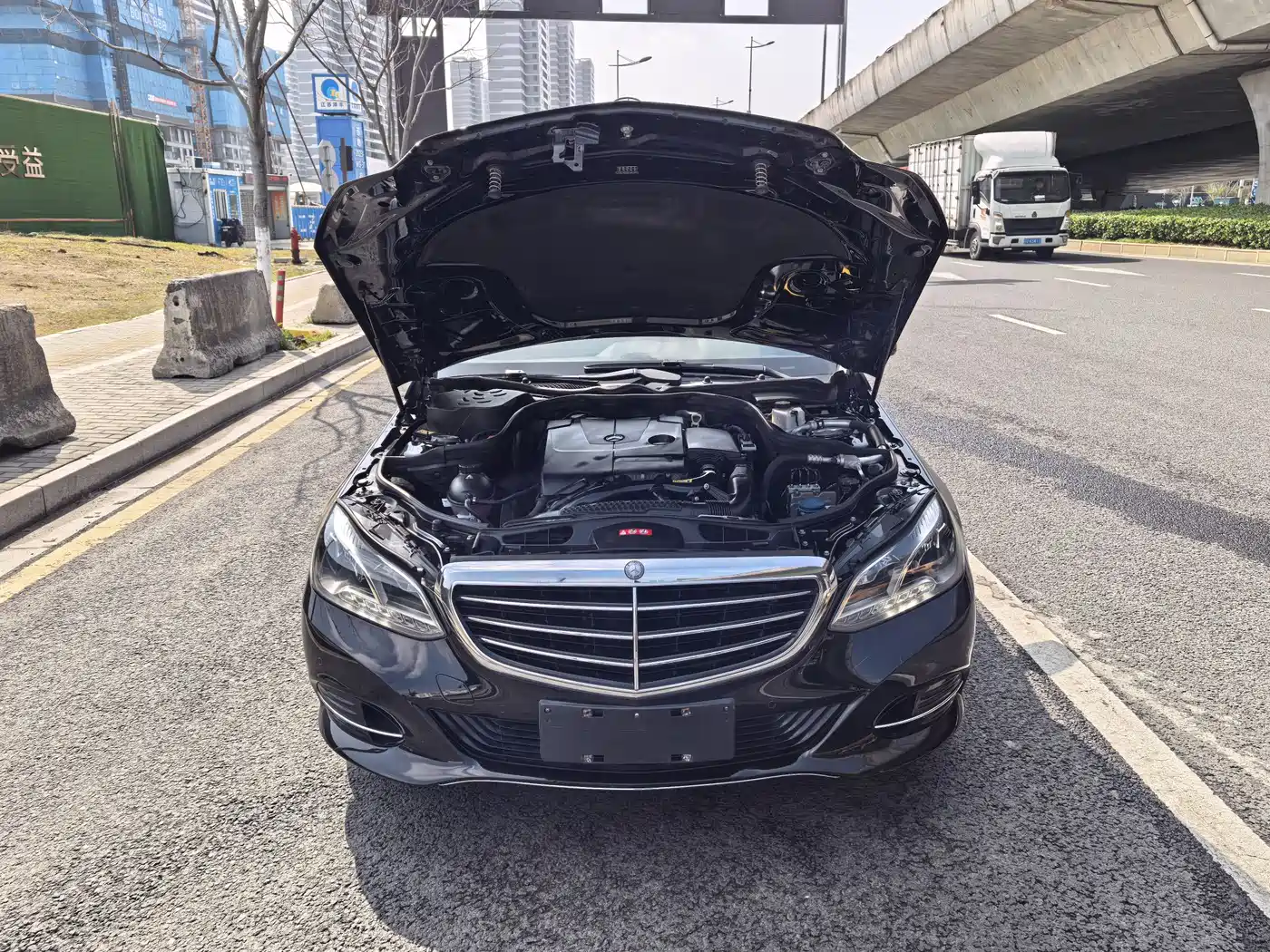 Mercedes-Benz E-Class 2015 E 200 L фото 13