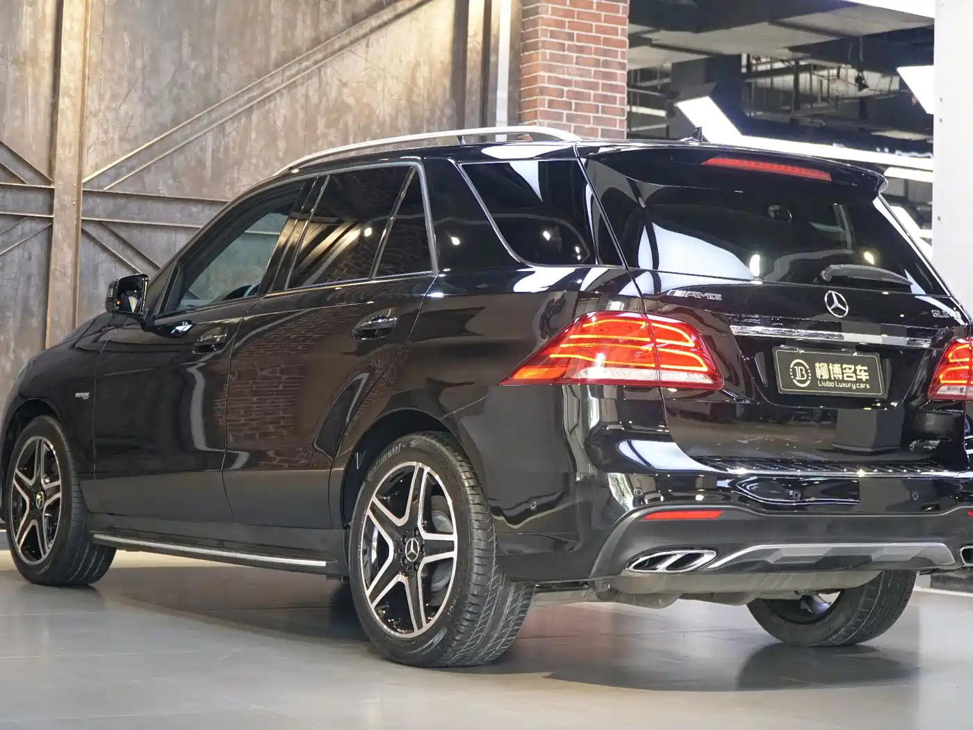 Mercedes-Benz GLE AMG 2017 AMG GLE 43 4MATIC фото 19