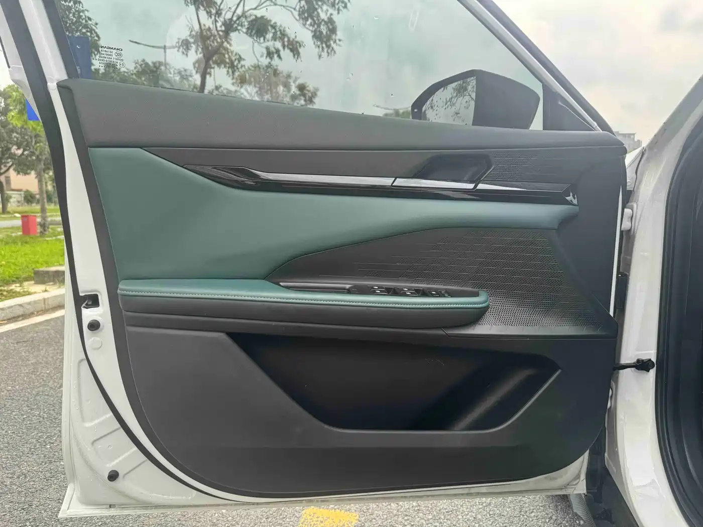 CHANGAN UNI V SMART IDD