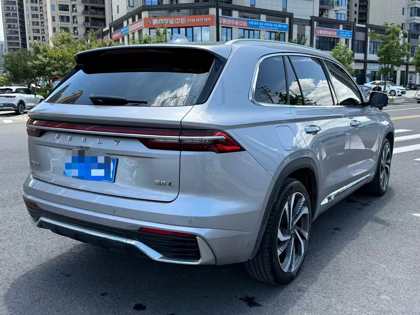 Geely Monjaro 2023 2023 2.0TD High-power Automatic 2WD Flagship