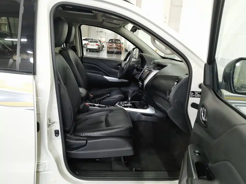 Nissan Terra 2019 2018 2.5L Automatic 4WD Luxury Edition