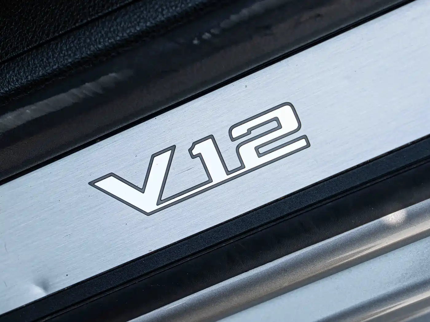 BMW 7 Series 2010 760Li фото 10