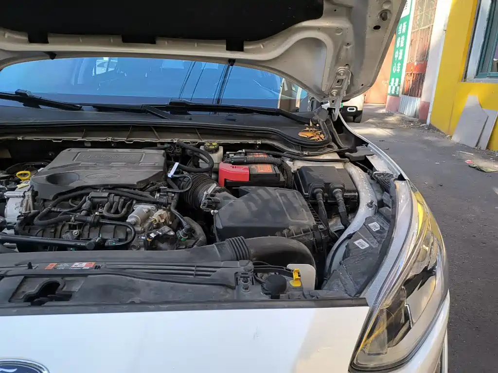 Photo 21 - Ford Focus