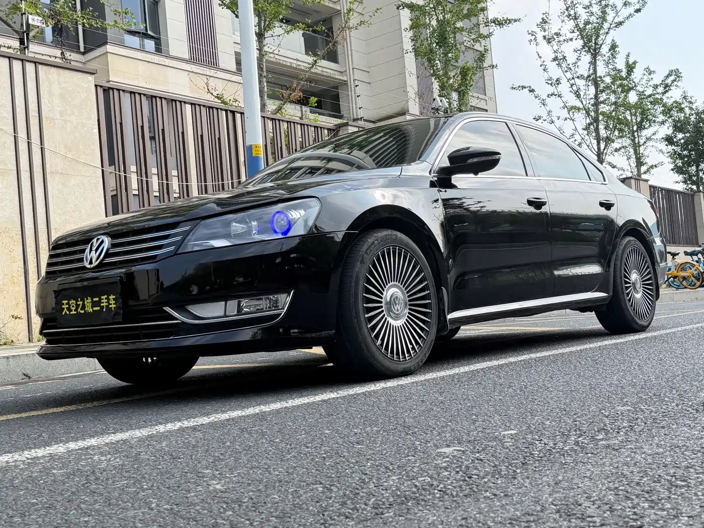 Фото 2 - Volkswagen Passat