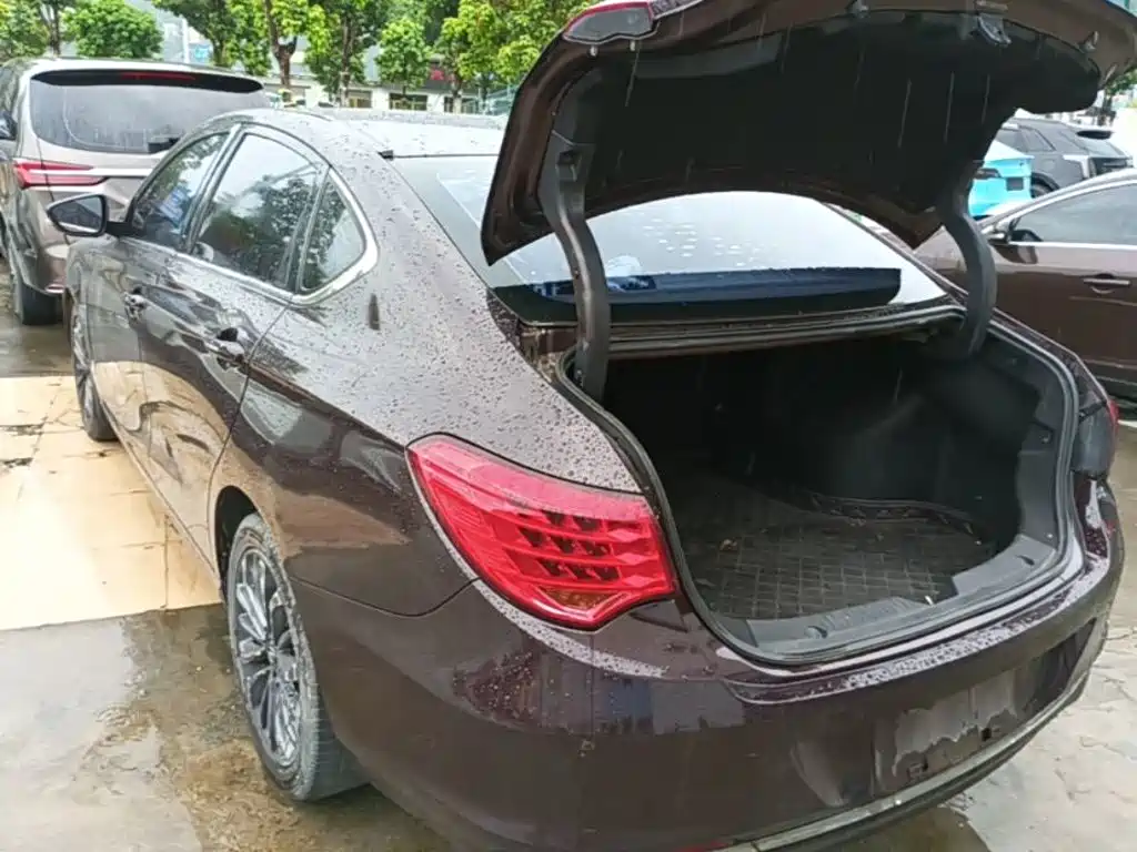 GAC Trumpchi Trumpchi GA6 2018 2016 235T DCT Luxury Edition