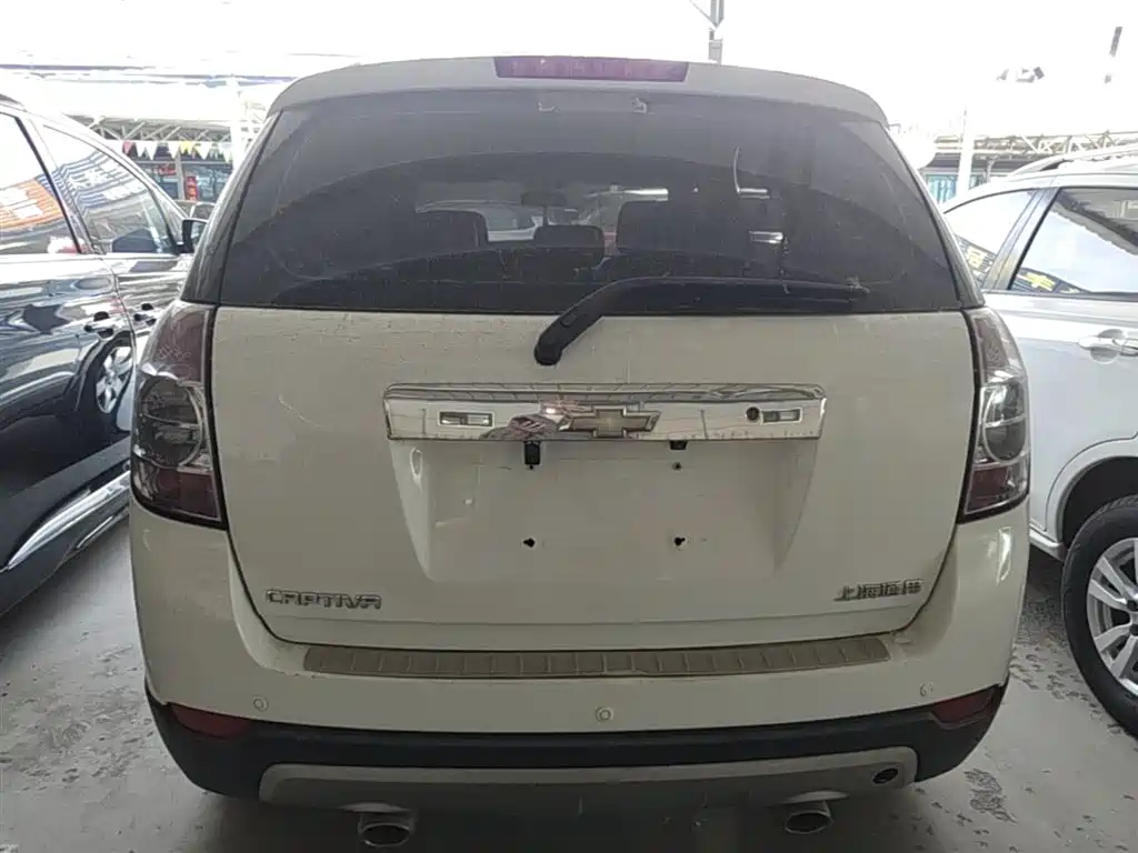 Chevrolet Captiva 2014 2.4L 2WD Urban 7-seater фото 6