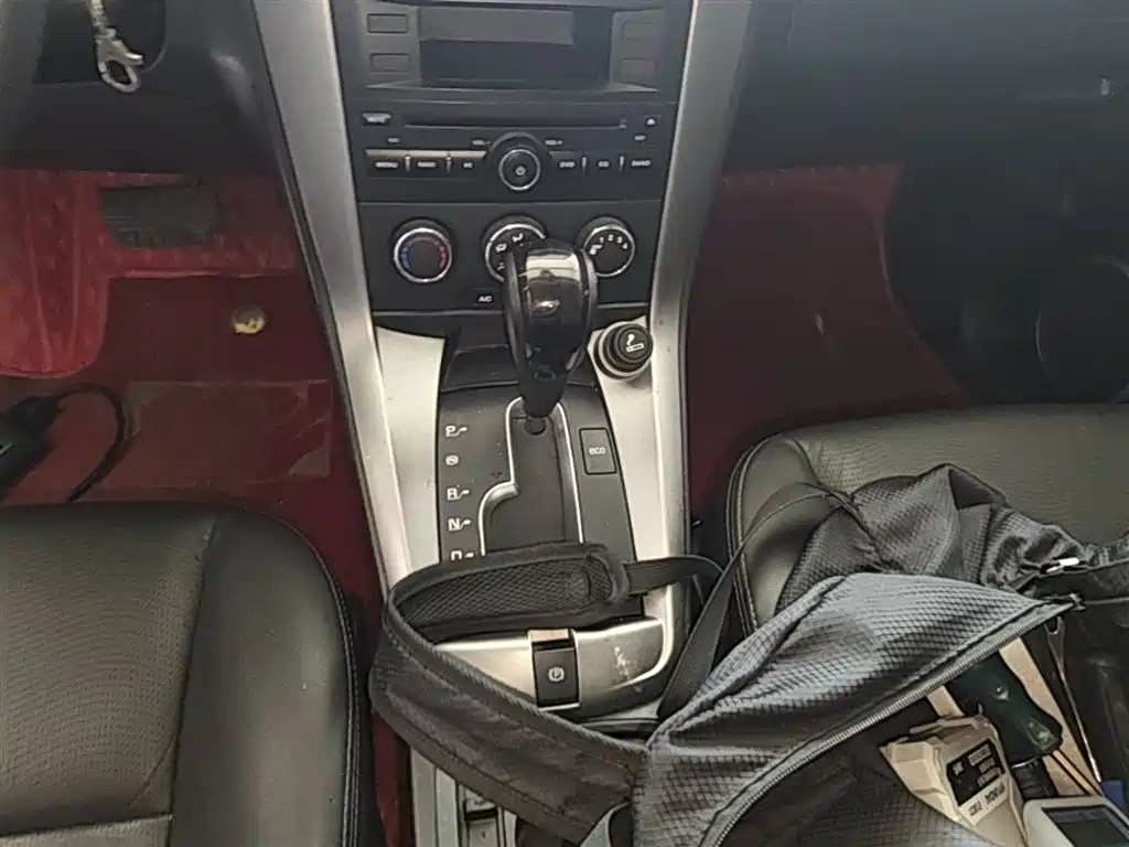 Chevrolet Captiva 2014 2.4L 2WD Urban 7-seater фото 14