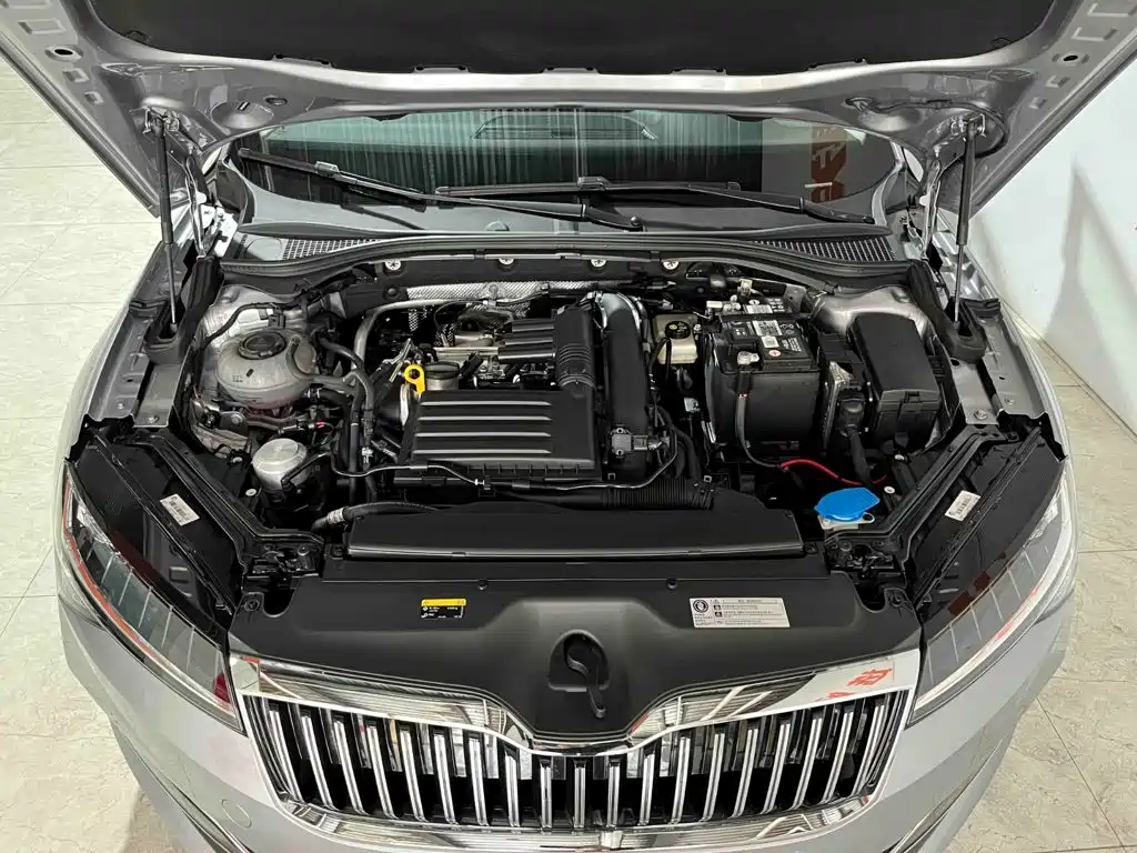 Škoda Superb 2024 2023 Facelift TSI280 DSG Premium Edition