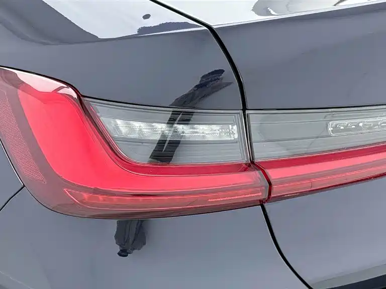 BMW 3 Series 2023 320Li M Sport Package фото 14