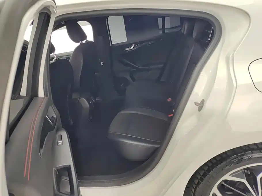 Ford Focus 2021 2021 Sedan EcoBoost 180 Auto ST Line