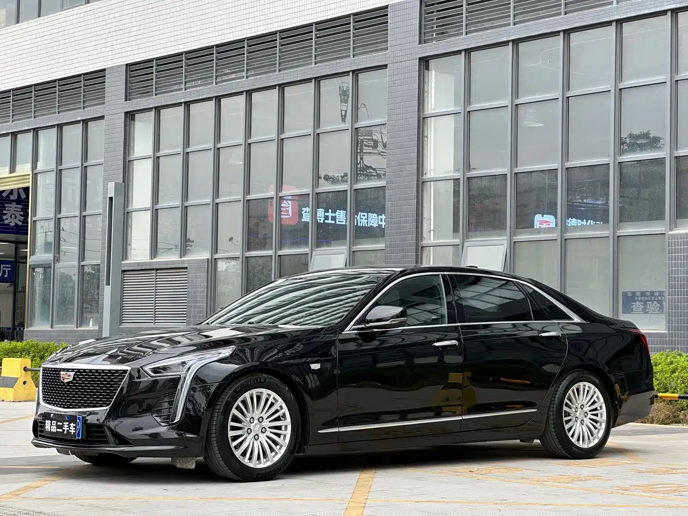 Cadillac CT6 2019 28T Luxury Model