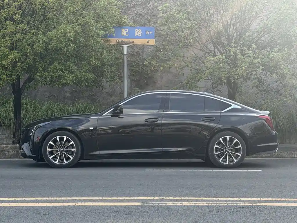 Cadillac CT5 2026 2025 Model 28T Urban Style