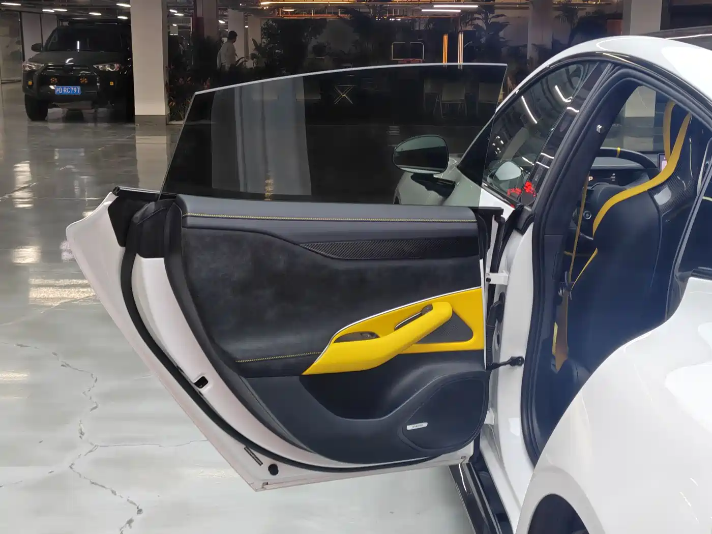 XIAOMI CAR XIAOMI SU7 ULTRA