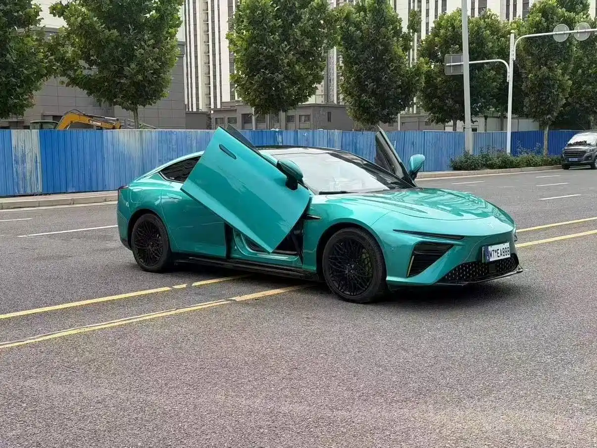 Nezha Auto Nezha S 2022, Pure Electric 650km AWD Prestige Edition — автомобиль под заказ из США, фото 8