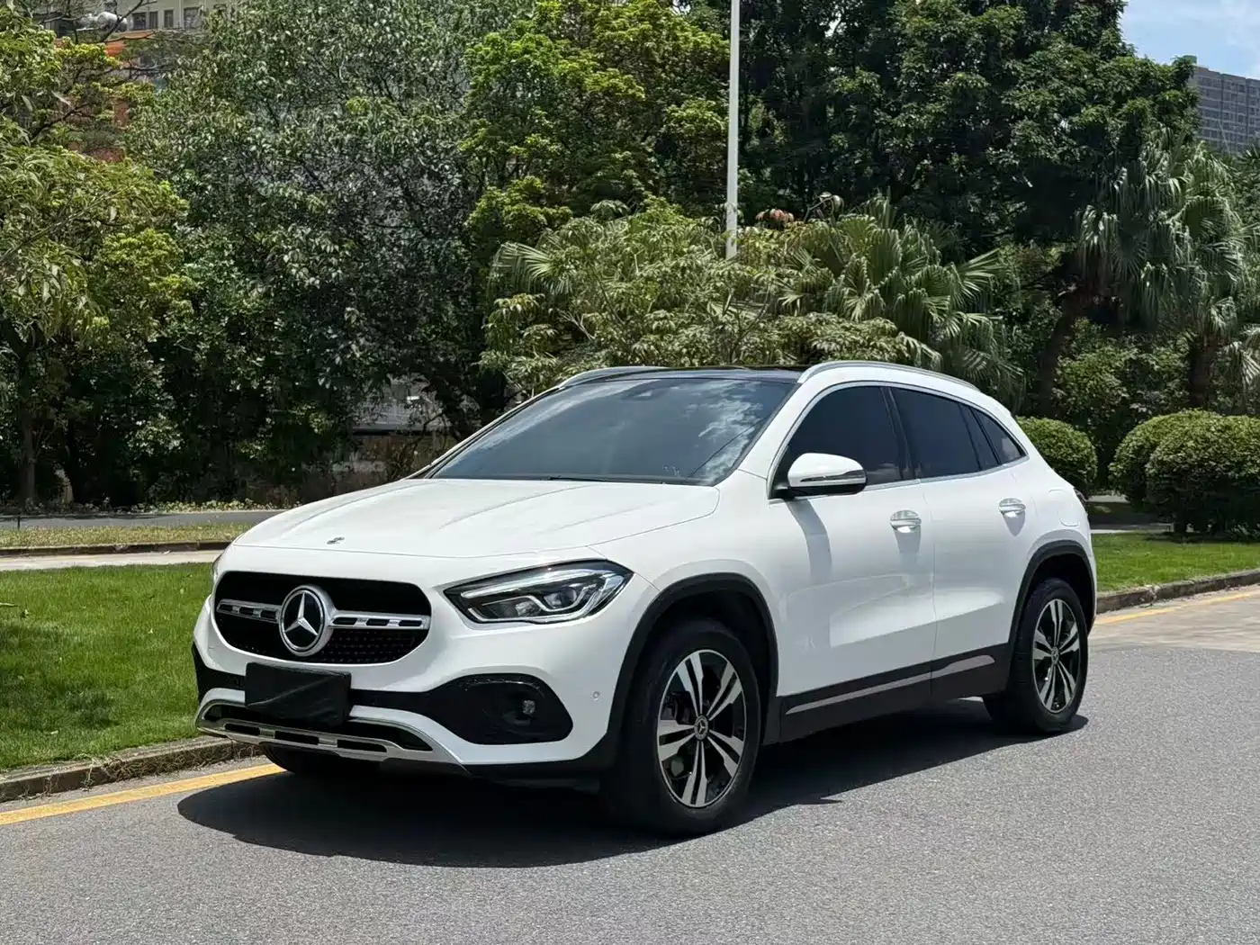 Mercedes-Benz GLA 2023 2023 GLA 220