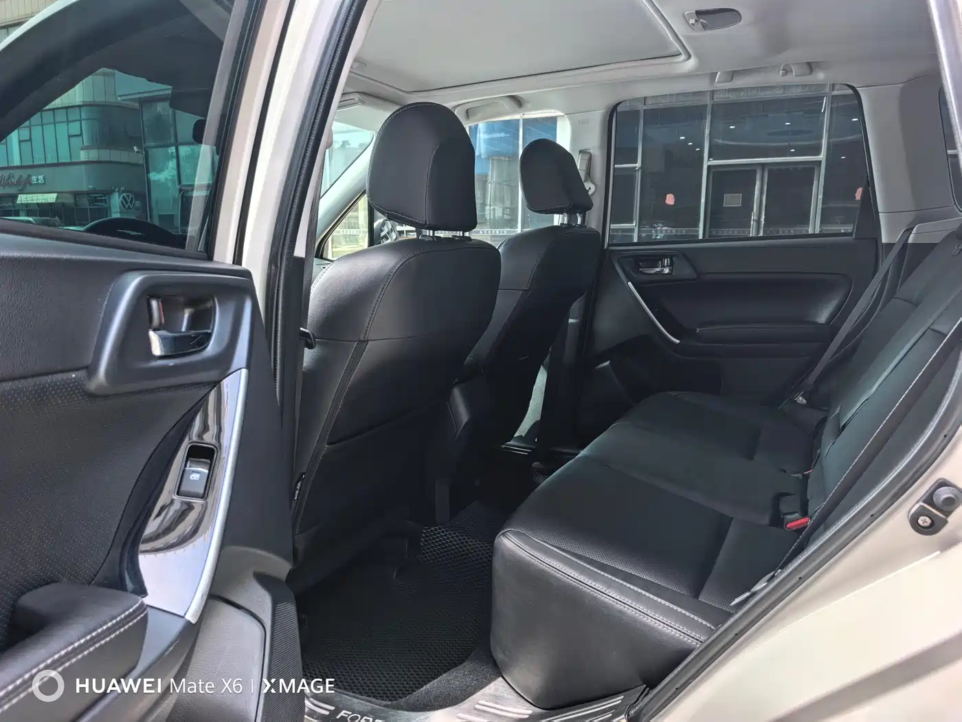 Subaru Forester 2016 2.0i Luxury Navigation Edition фото 9
