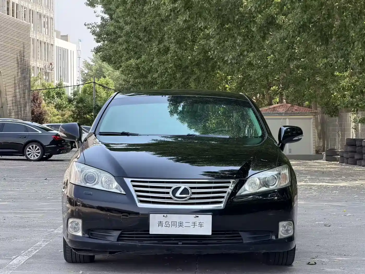 Фото 2 - Lexus ES