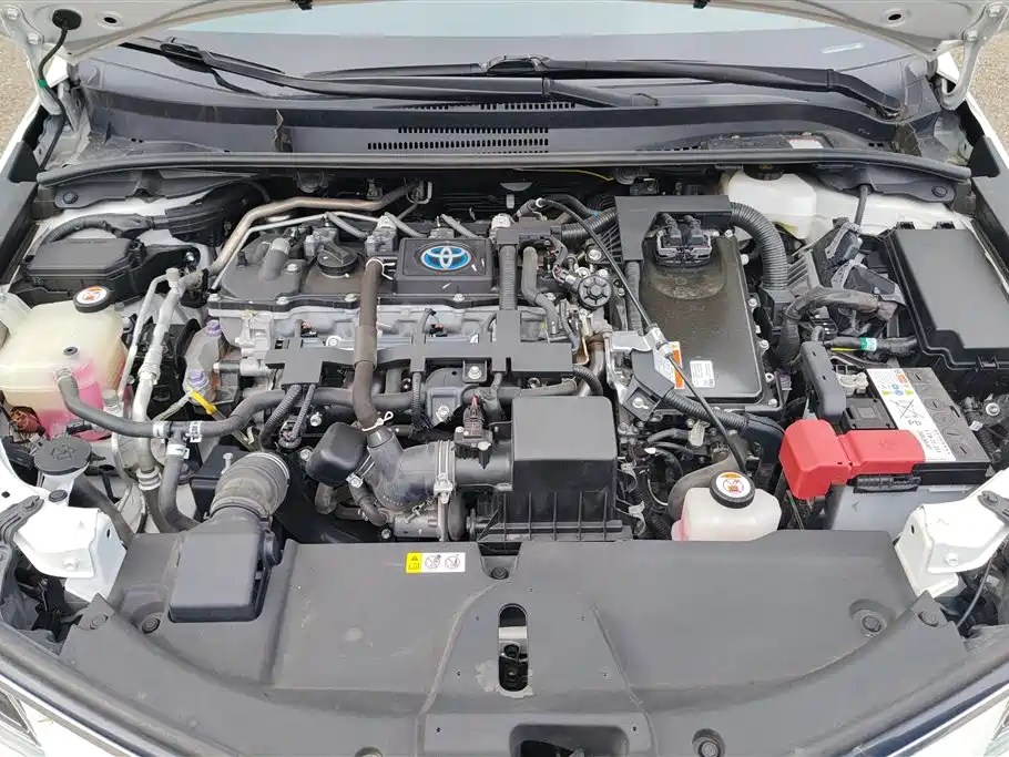 Toyota Corolla 2021 Hybrid 1.8L E-CVT Elite Edition фото 10