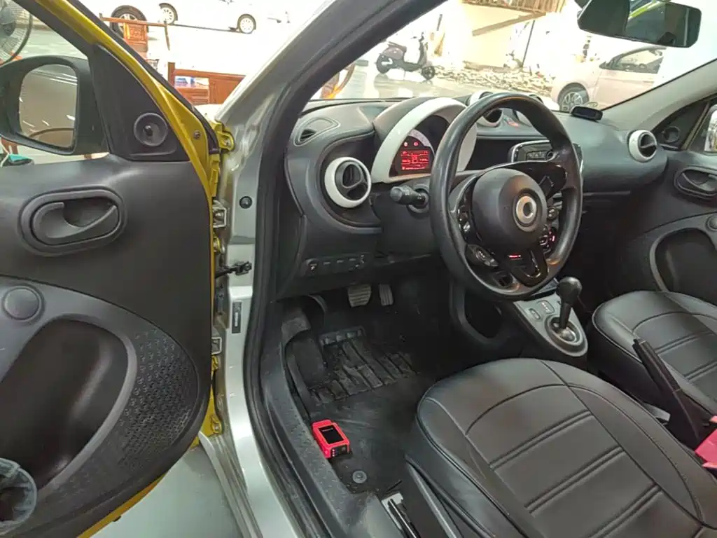 smart forfour 2017 2016 1.0L 52kW Agile Edition