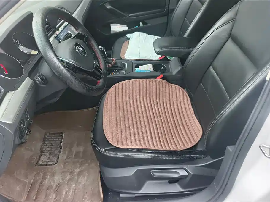 Volkswagen Lamando 2017 230TSI DSG Trend Edition фото 9